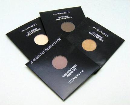 Produktbild MAC Cosmetics Pro Palette Eye Shadow Refill Pan A16 Lime 0.05oz (A16 Lime)