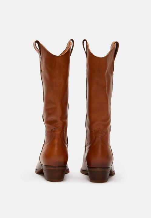 Produktbild Felmini GERBERA 7962 ist ein bemerkenswerter Cowboystiefel mit mittlerer Wade, der rustikalen Charme und raf (37)