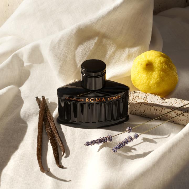 Immagine prodotto Laura Biagiotti Roma Uomo Nero Estremo Eau de Parfum Intense Spr 75 ml (Eau de parfum, 75 ml)