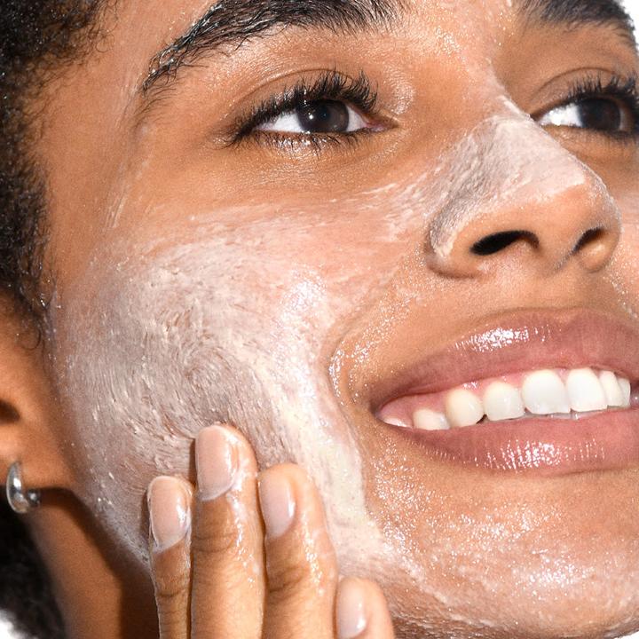 Actual product image Veralab Smoothy Gentle Scrub Exfoliating And Gentle Cleanser For The Face - 50 Ml (Exfoliation, 50 ml)