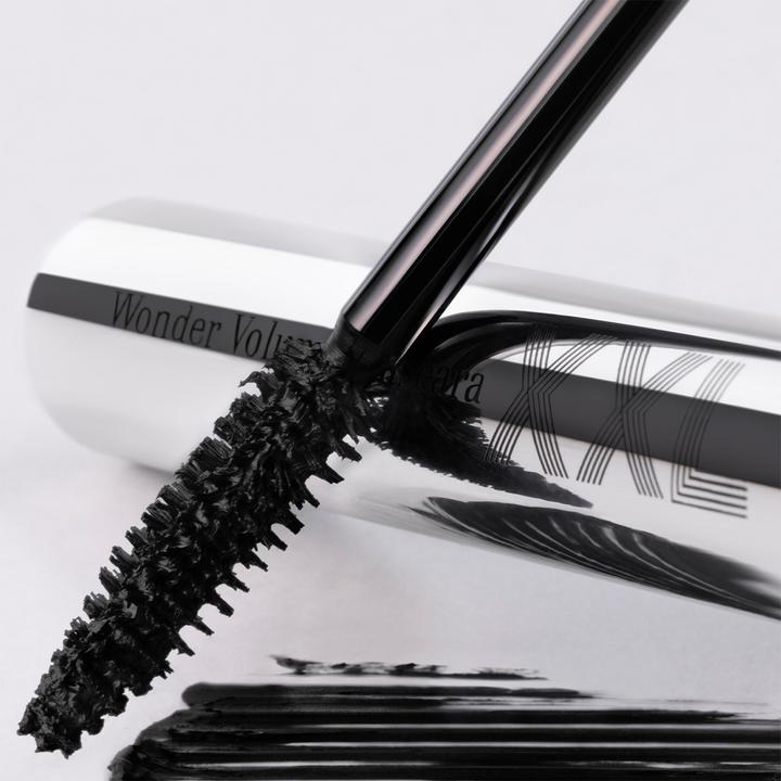 Actual product image Clarins Wonder Volume XXL (01, Extreme Black)