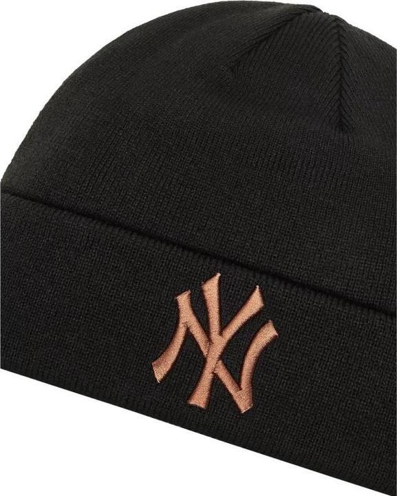 Actual product image New Era League Essential New York Yankees Beanie-Mütze