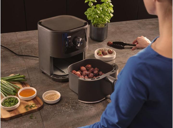 Actual product image Braun Hot air fryer MultiFry 3 HF3000