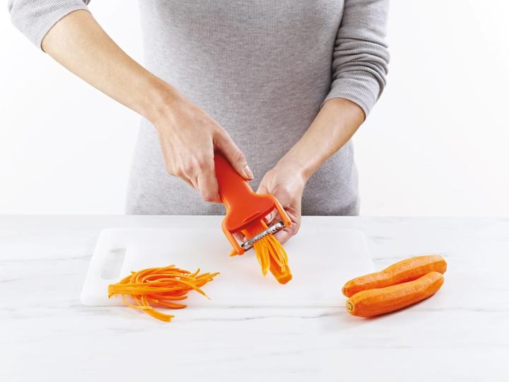 Image du produit Joseph Joseph Éplucheur à julienne SafeStore avec protège-lame