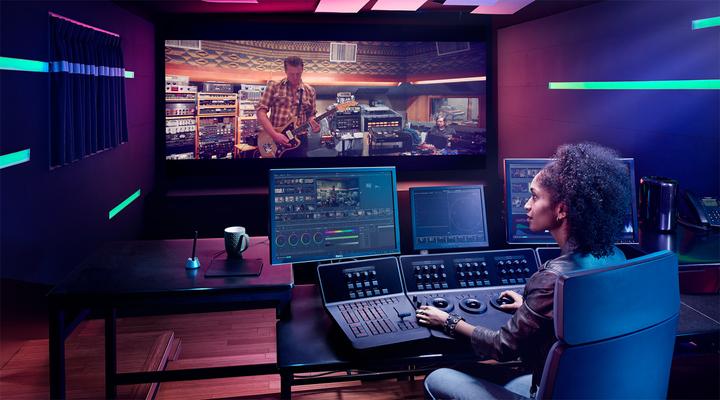 Actual product image Blackmagic DaVinci Resolve 14 Studio Dongle
