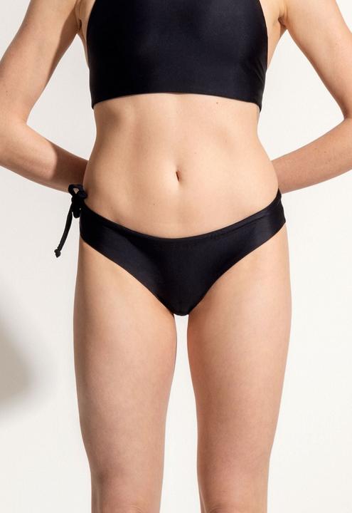 Actual product image Oy Surf Bikini Hose "Tope" (M)