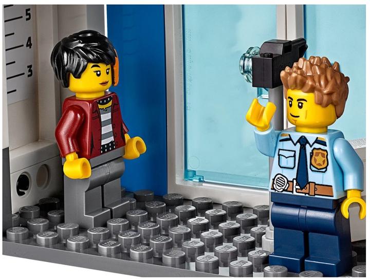 Produktbild LEGO Polizeistation (60246, LEGO City)