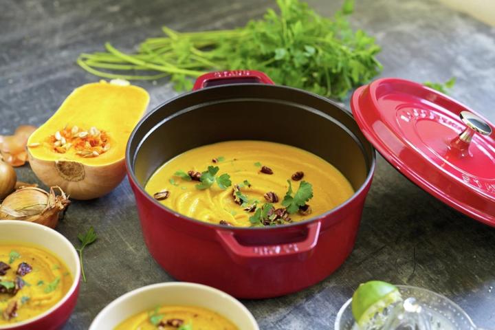 Actual product image Staub Cocotte (24 cm, Casserole + Stewpot, Cast iron)