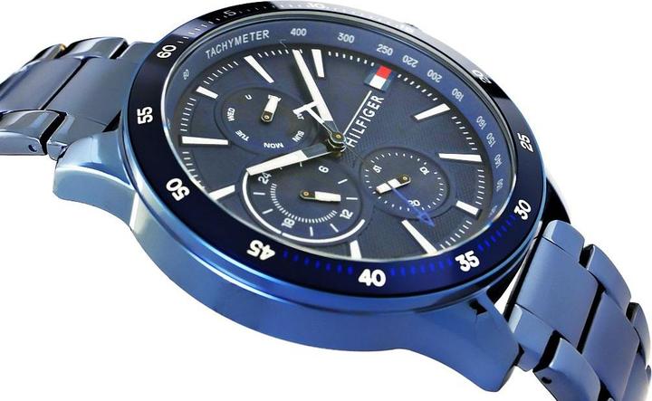 Actual product image Tommy Hilfiger Bank (Analogue wristwatch, 46 mm)