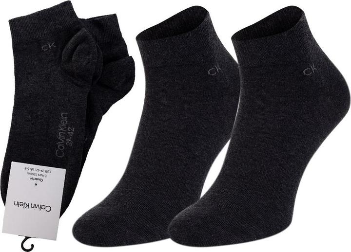 Gris foncé