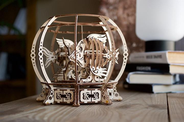 Actual product image Ugears 70155 - Aquarium Wood Model Kit