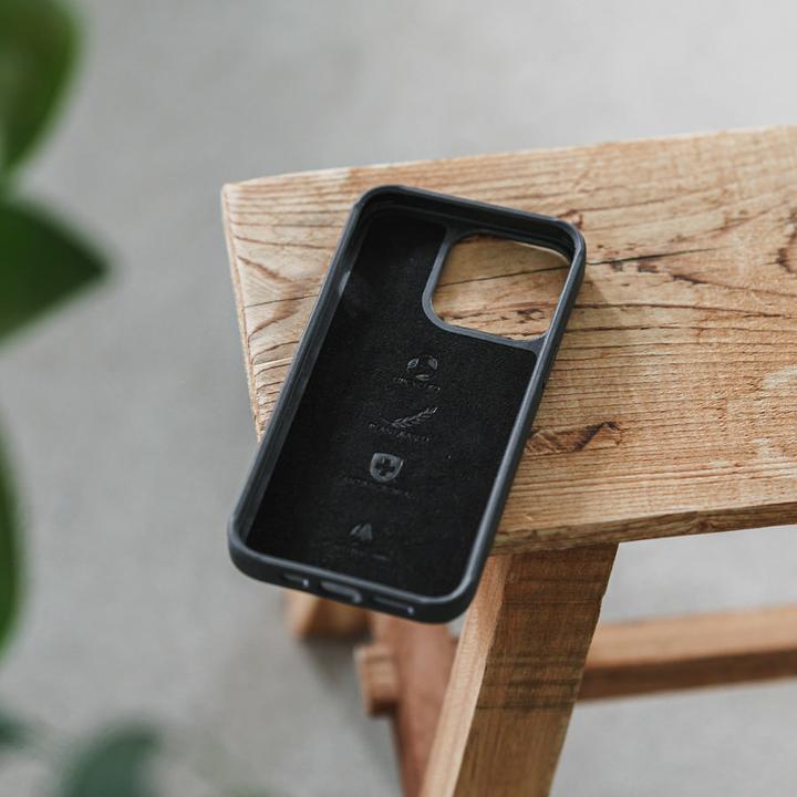 Actual product image Woodcessories BioCase (Apple iPhone 11 Pro Max)