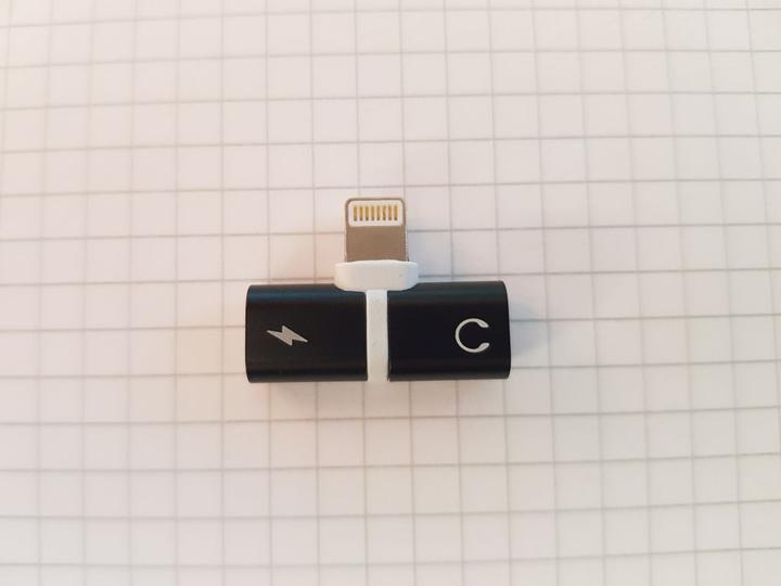 Immagine prodotto Synergy 21 Adattatore iPhone per ricarica + jack per cuffie