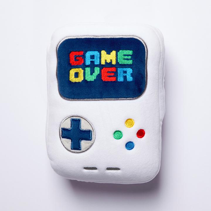 Immagine prodotto Puckator Relaxeazzz Cuscino da viaggio e maschera per gli occhi in peluche Game Over (Copertina del passaporto)