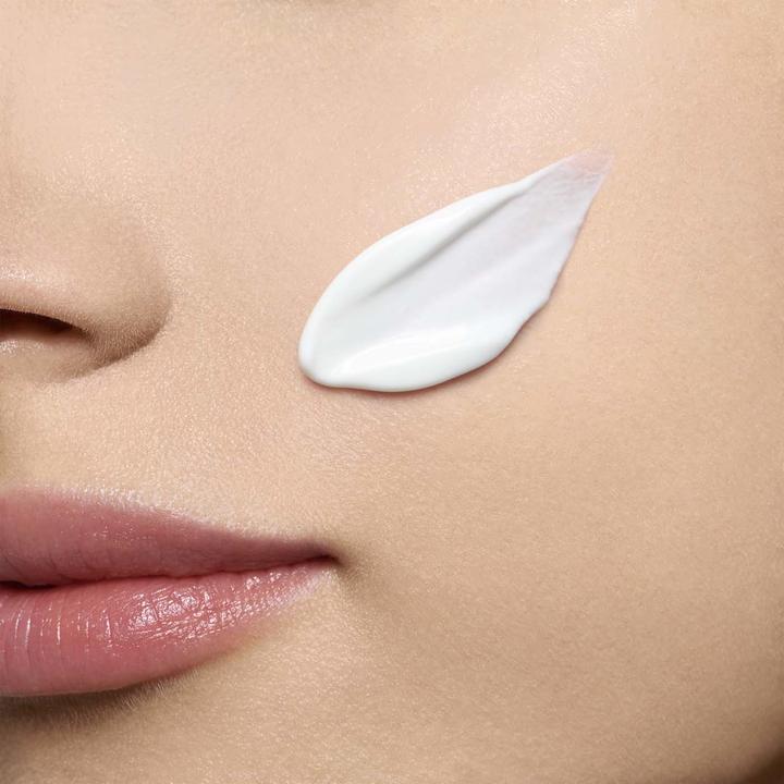 Actual product image Clarins Hydra-Essentiel - Fluide Fondant (50 ml, Face fluid, SPF 15)