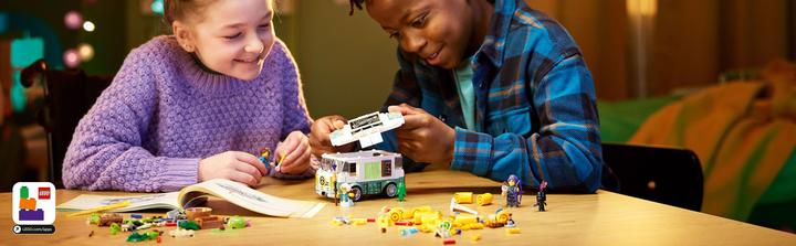 Actual product image LEGO Mrs Castillo's Turtle Bus (71456, LEGO Dreamzzz)