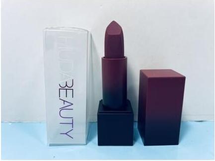 Actual product image Huda Beauty Power Bullet Matte Lipstick Ladies Night 0.1oz (Ladies Night)