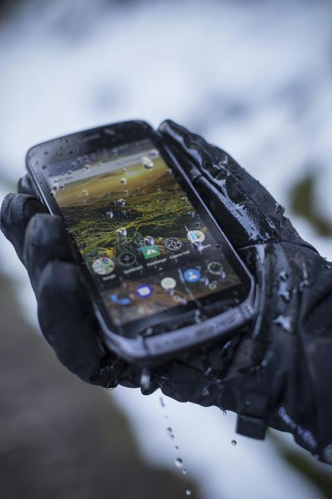 Image du produit Land Rover Explorez (64 Go, Noir, 5", Double SIM hybride, 16 Mpx, 4G)