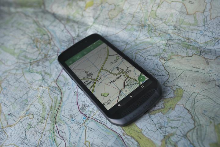 Image du produit Land Rover Explorez (64 Go, Noir, 5", Double SIM hybride, 16 Mpx, 4G)