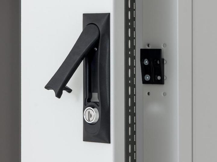 Produktbild Triton 19" Netzwerkschrank RMA, 22 HE, 600 x 1000 mm, hellgrau RAL 7035 (22 HE, 19 Zoll Rack)