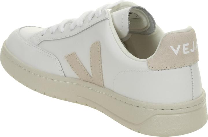Actual product image Veja V-12 (40)