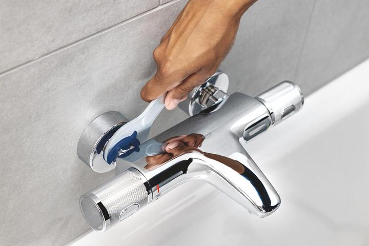 Actual product image Grohe Precision Feel QuickFix Thermostat-Duscharmatur und Vitalio Start 110 Brausestangenset, Länge 600mm