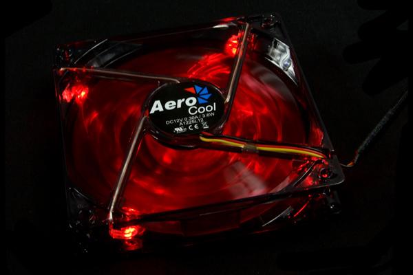 Actual product image AeroCool Shark Fan (120 mm, 1 x)