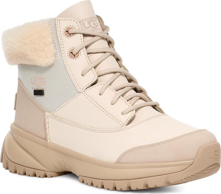 Actual product image Ugg Yose Fluff V2 (41)