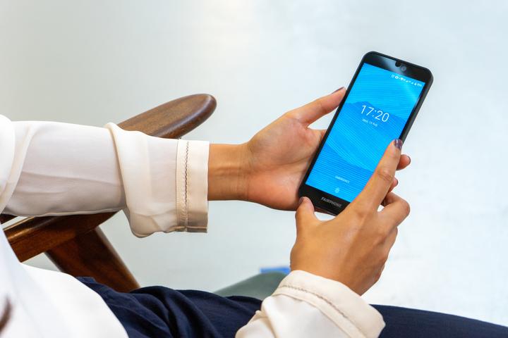 Image du produit Fairphone 3 (64 Go, Dark Translucent, 5.65", Double SIM, 12 Mpx, 4G)