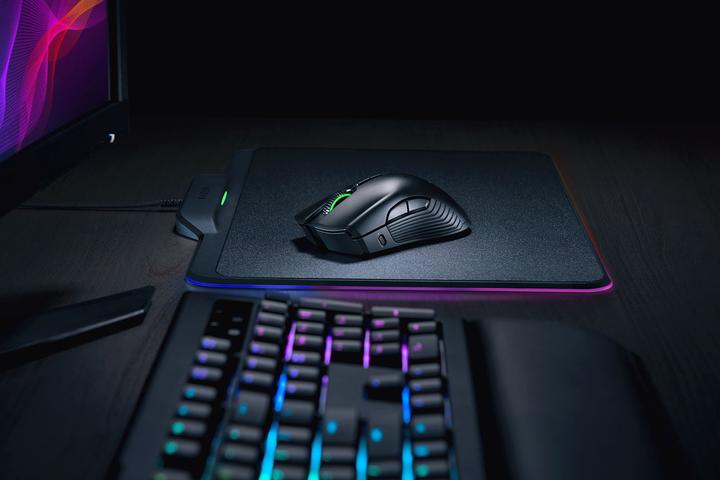 Actual product image Razer Mamba + Firefly HyperFlux Bundle (Wireless)