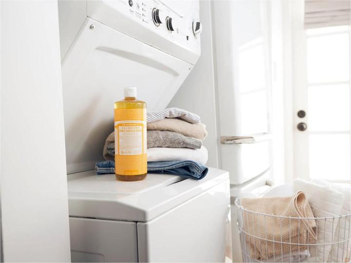 Actual product image Dr. Bronner's 18-in-1 Citrus-Orange (Liquid soap, 945 ml)