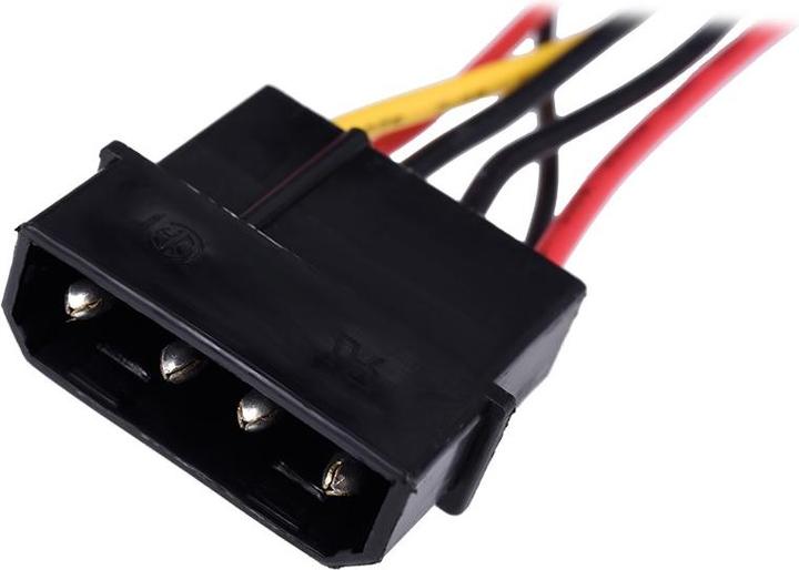 Actual product image Aquatuning Revoltec 3-pin to 4-pin voltage adapter