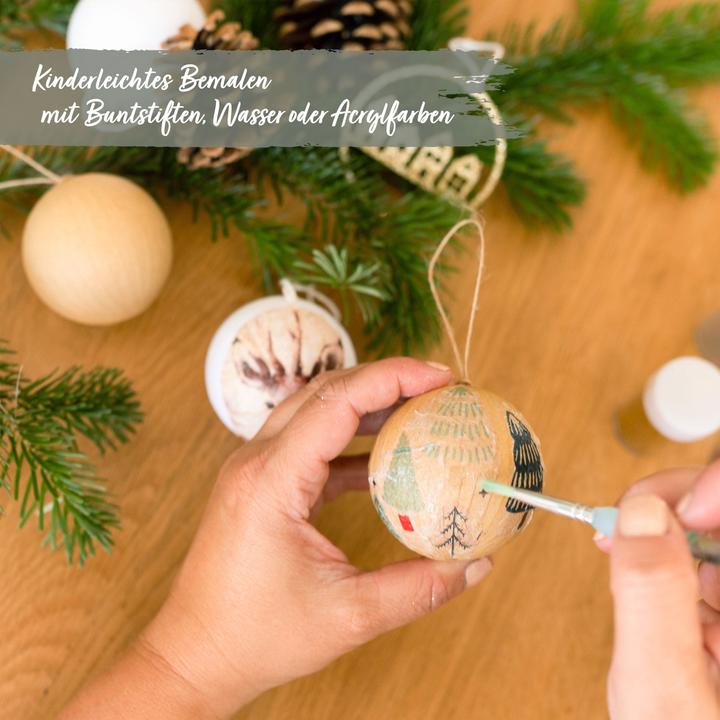 Produktbild Papierdrachen 12 Weihnachtskugeln aus Pappmaché – Braun (12 -teilig)