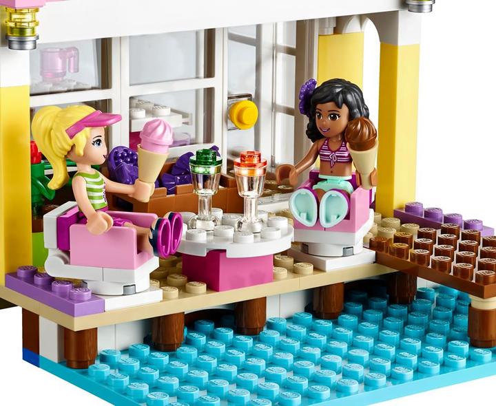 Actual product image LEGO Stephanie's beach house (41037, LEGO Friends)