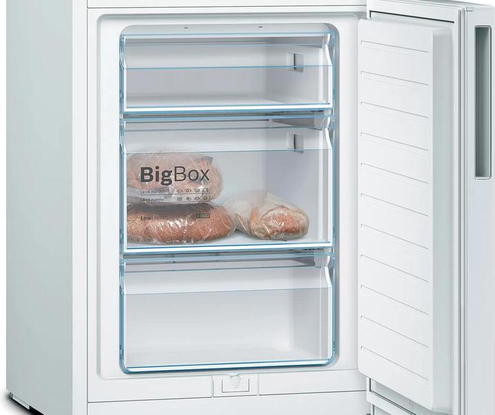 Actual product image Bosch Hausgeräte Series 4 KGV362WEAS, 308 L, SN-T, 4.5 kg/24h, E, Fresh zone compartment, White (308 l)