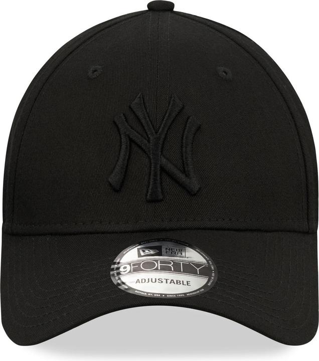 Actual product image New Era 9Forty Snapback Cap - MLB New York Yankees black