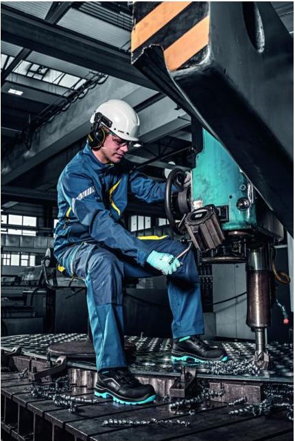 Produktbild Uvex Safety xenova Halbschuh S3 SRC Weite 11 (S3, 47)