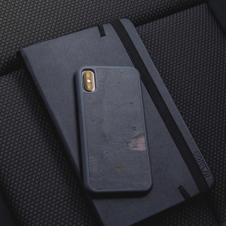 Actual product image Woodcessories EcoBump Stone (Apple iPhone XR)