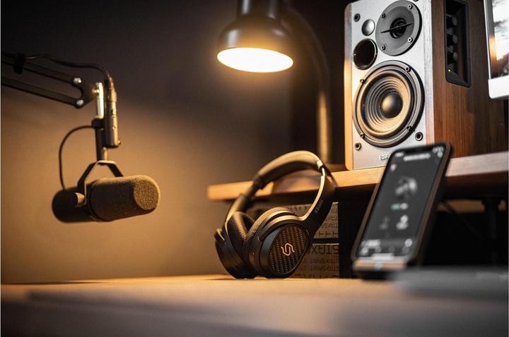 Produktbild Edifier STAX Spirit S3 (keine Geräuschunterdrückung, 80 h, Kabellos, Kabelgebunden)