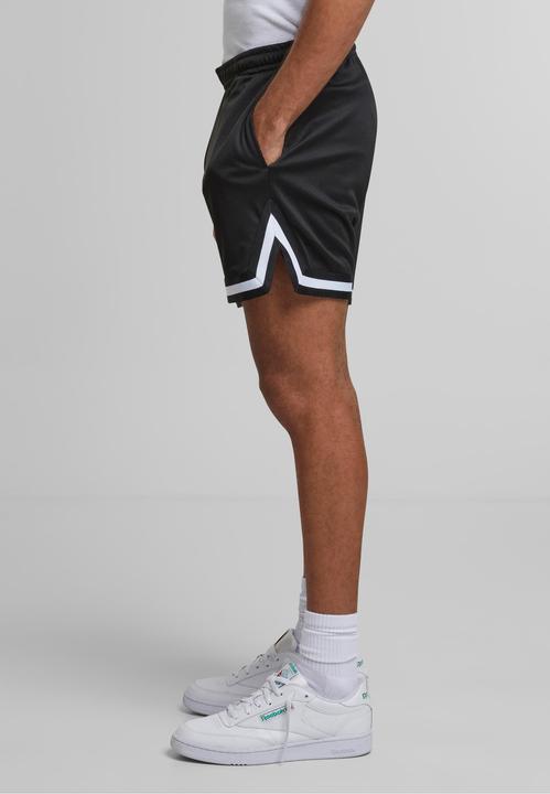 Actual product image Urban Classics Short Basketball Shorts - 142649 (M)