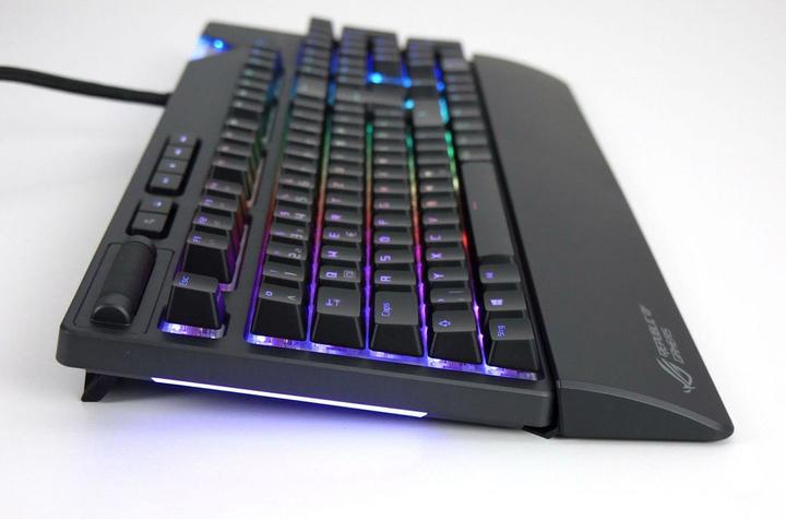 Produktbild ASUS ROG Strix Flare (DE, Kabelgebunden)