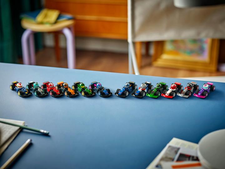 Produktbild LEGO F1 Rennwagen zum Sammeln (Assortiert) (71049, LEGO DC)