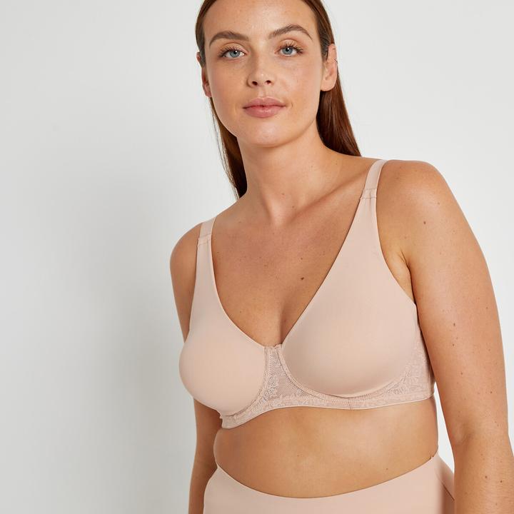 Actual product image La Redoute Collections Minimiser bra made from microfibre and lace (90 C)