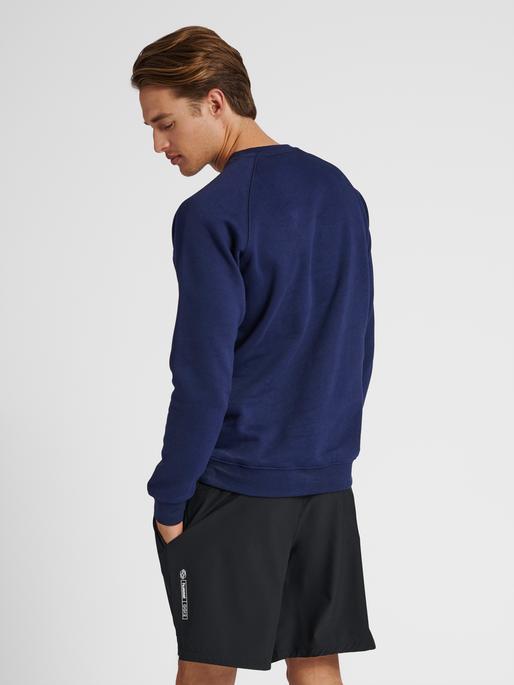 Actual product image hummel Red Heavy Sweatshirt (S)
