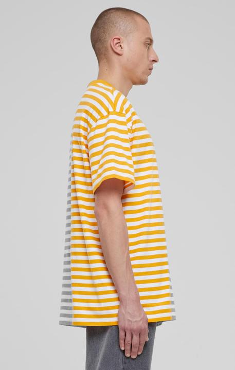 Actual product image Urban Classics Regular Stripe Tee - 142637 (XXL)