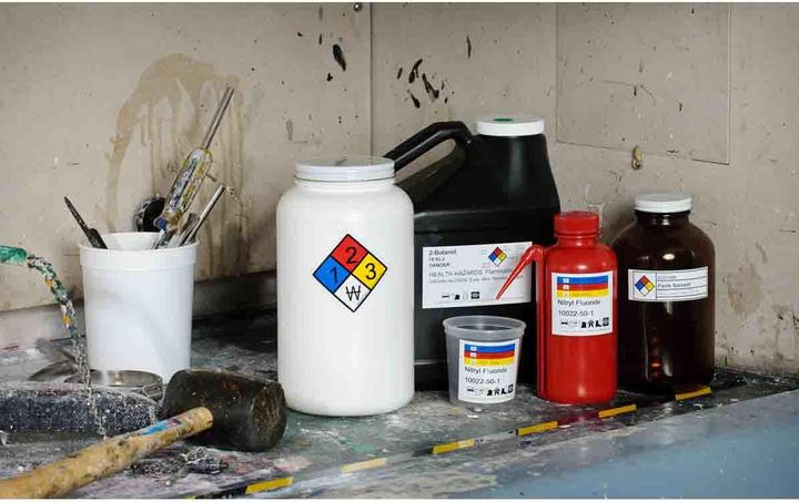 Produktbild Brady B30-263-595-NFPA, vorgedruckte Vinyl-Etiketten, Weiss, glänzend, 101.60 x 152.40 mm, permanen (10.80 cm)