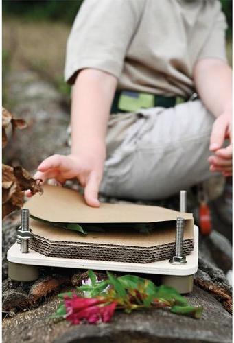 Produktbild small foot Blumenpresse „Discover“