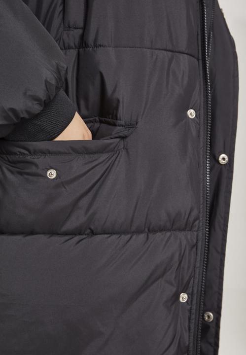 Produktbild Urban Classics UC Curvy Ladies Oversize Faux Fur Puffer Coat (XL)