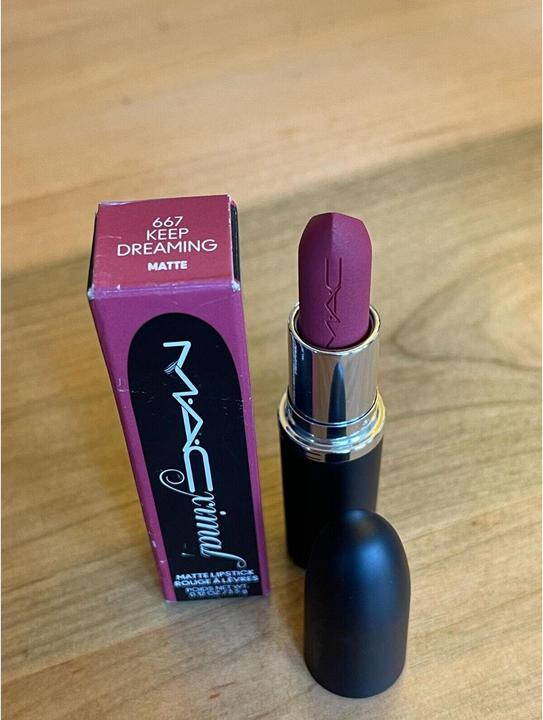 Immagine prodotto MAC Cosmetics Macximal Rossetto opaco setoso Keep Dreaming (667 Continua a sognare)