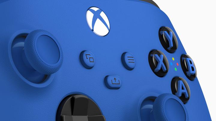 Actual product image Microsoft Xbox WLC M Branded fo EN/FR/DE/IT/PL/PT/ (Android)
